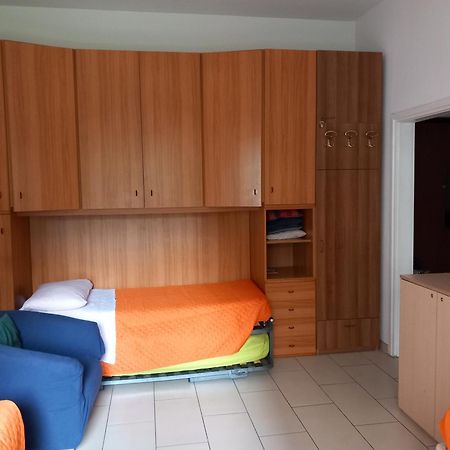 Apartamento Vicino Policlinico San Donato San Donato Milanese Exterior photo